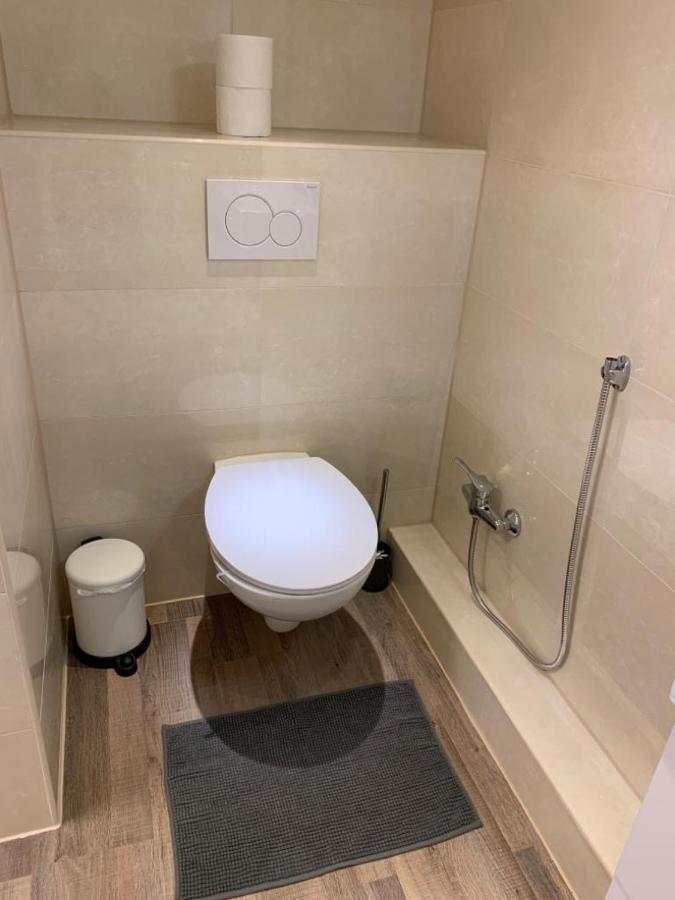Lovely Share Apartment Aachener Weiher Koln Bagian luar foto