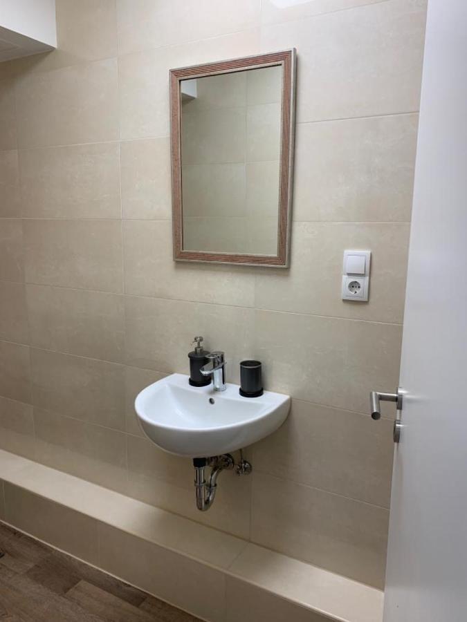 Lovely Share Apartment Aachener Weiher Koln Bagian luar foto